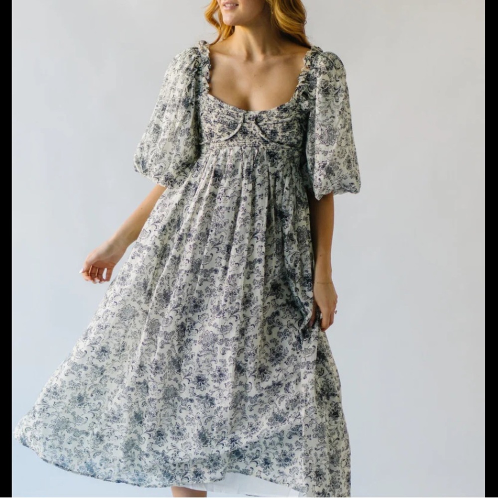 Piper and Scoot The Styron Puff Sleeve Midi Dress in Black Floral